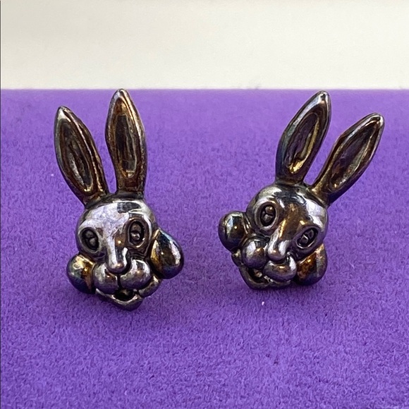 Jewelry - 💛 Vintage Gold & Silver Plated Bunny Stud Earrings